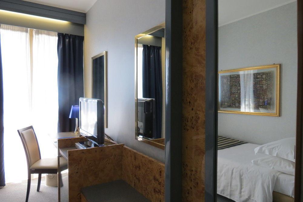 Enea Hotel Pomezia Exterior foto